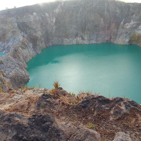Shila Guest House Kelimutu Extérieur photo